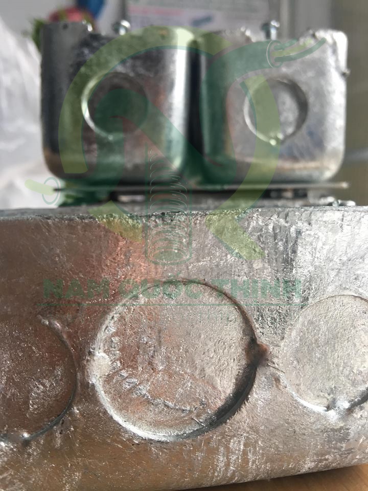 Hộp thép nhúng nóng trung gian 100x50x54
