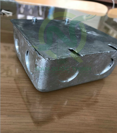 Hộp thép âm tường 100x100mm nhúng nóng