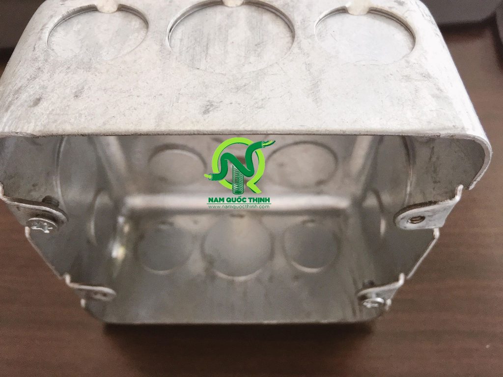 Hộp thép âm tường 100x100x54 cao cấp