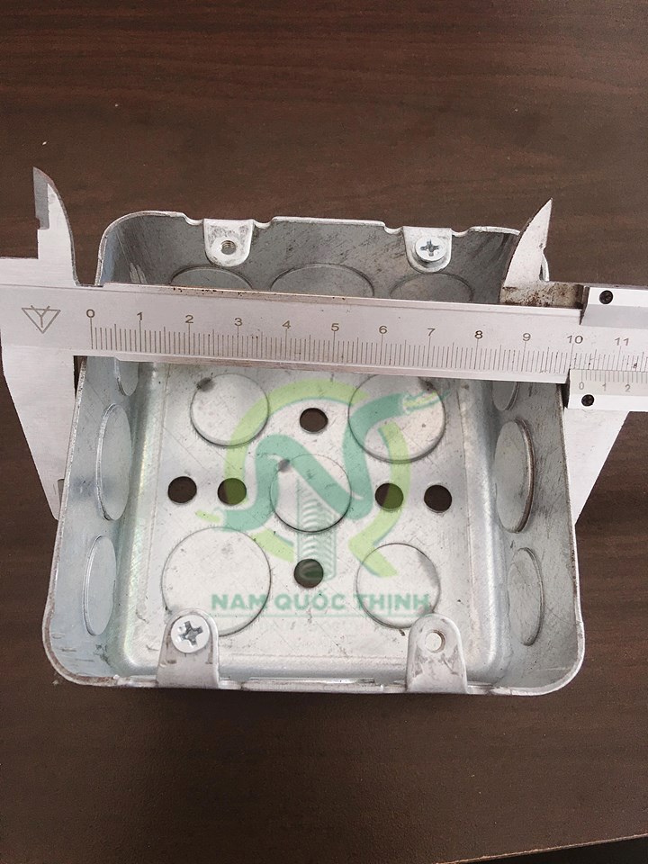 Hộp thép âm tường 100x100x54