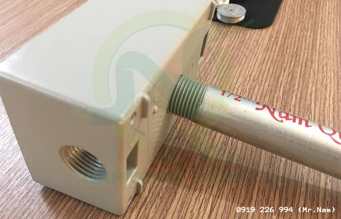 Hộp kim nhôm công tắc nổi đơn 1/2"