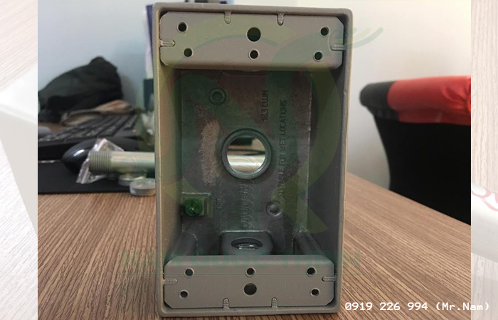 Hộp kim nhôm công tắc nổi đơn 1/2" chất lượng