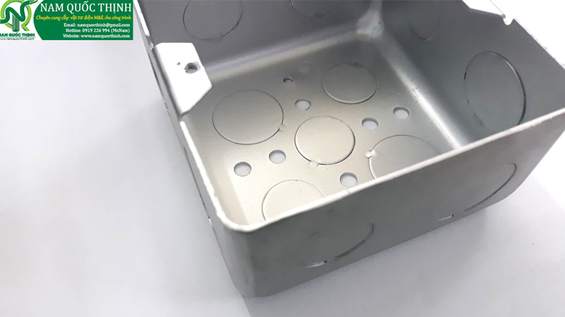 Hộp thép âm tường 80x80 cao cấp